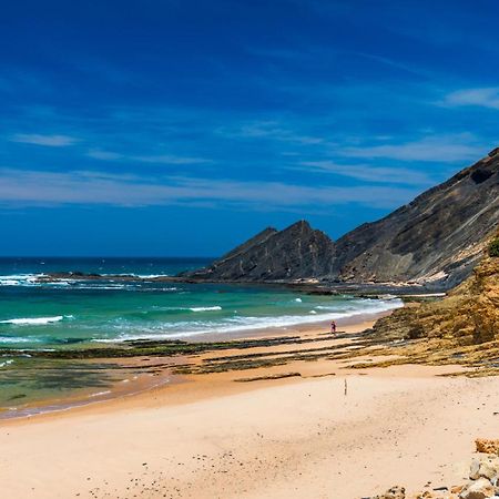 A Gaivota - Walking Distance To Monte Clerigo And Amoreira Beaches Aljezur Exterior foto